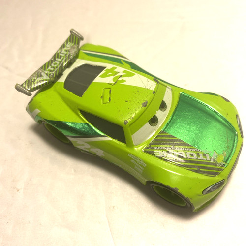 Disney pixar cars chase - disney,